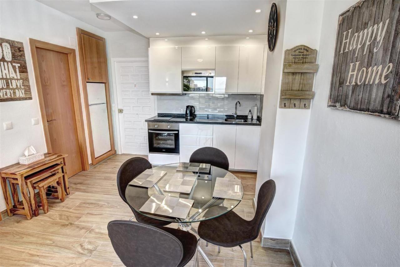 Benal Beach, Luxury Sea & Mountain View Beachside 1 Bedroom Apartment Benalmadena Exterior photo