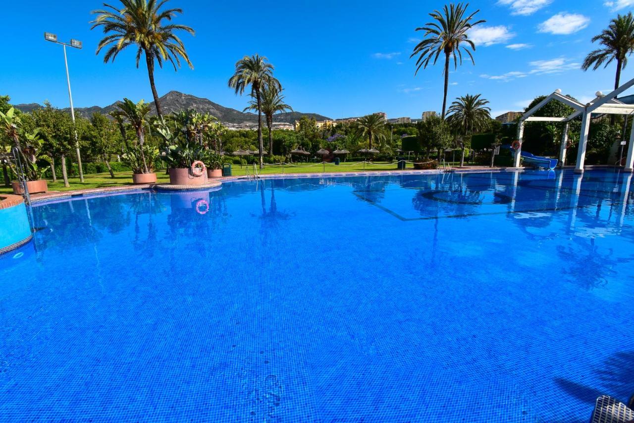 Benal Beach, Luxury Sea & Mountain View Beachside 1 Bedroom Apartment Benalmadena Exterior photo